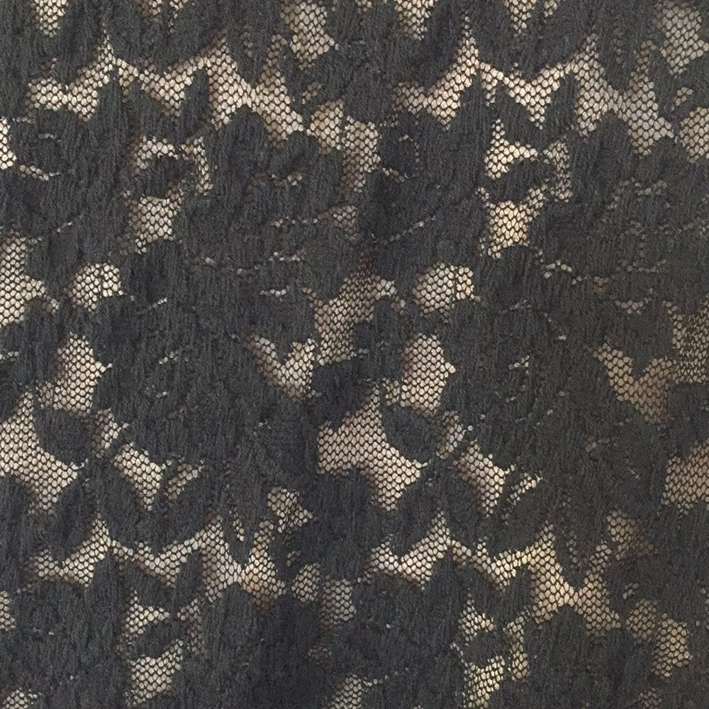 Black shear lace mini dress - Picture 2 of 4